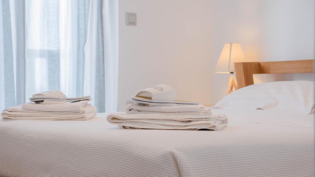 Milos Waves Luxury Apartments Pollonia ภายนอก รูปภาพ