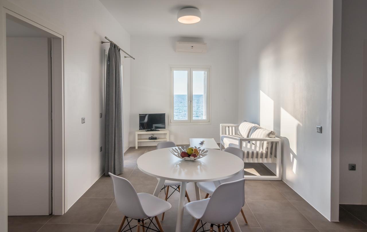 Milos Waves Luxury Apartments Pollonia ภายนอก รูปภาพ