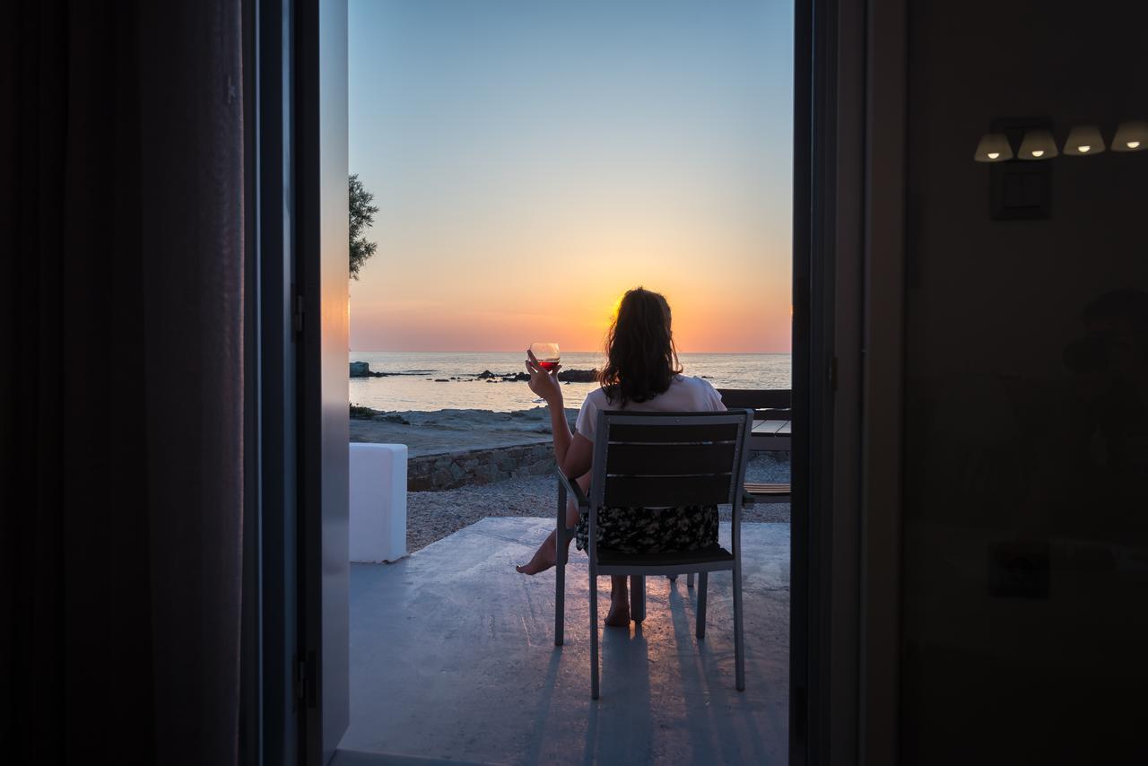 Milos Waves Luxury Apartments Pollonia ภายนอก รูปภาพ